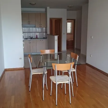 Tija Apartment *