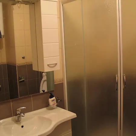 Apartament Tija *