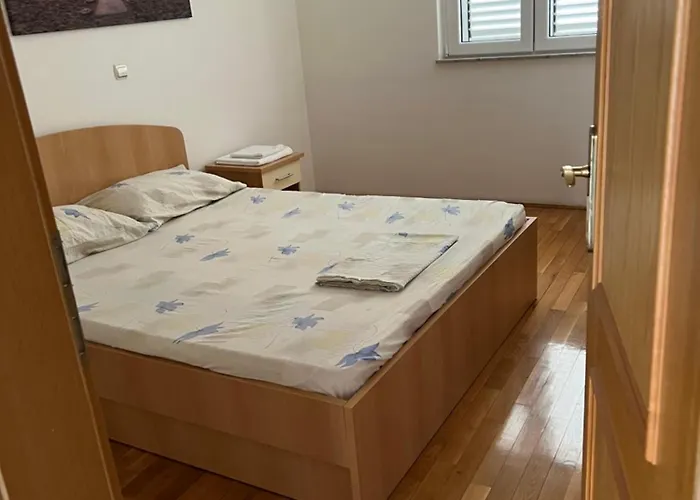 Tija * Makarska
